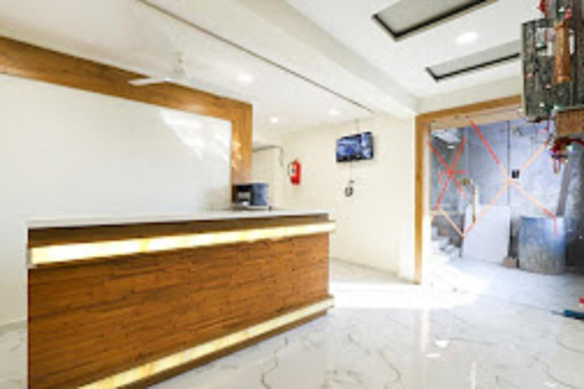 Hotel New Lake View Ahmedabad Ngoại thất bức ảnh